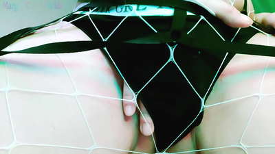 红发女郎讲解如何撸管并展示她的阴部 - 脏话大全